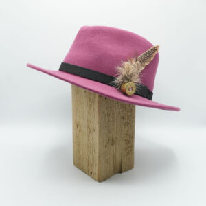 Woolfelt fedora - Raspberry