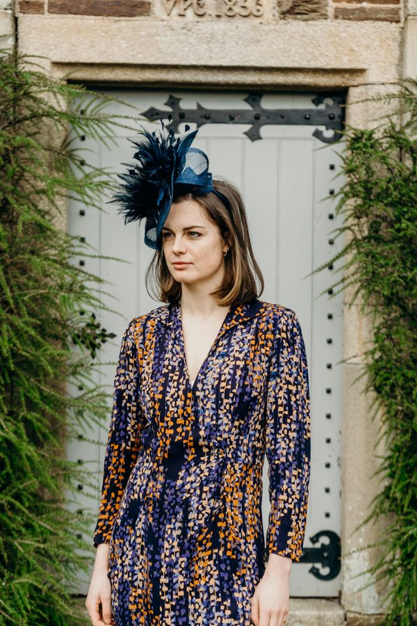 Beautiful classic navy fascinator - Image 4