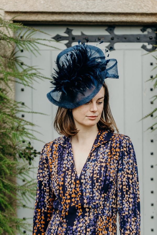 Beautiful classic navy fascinator - Image 5
